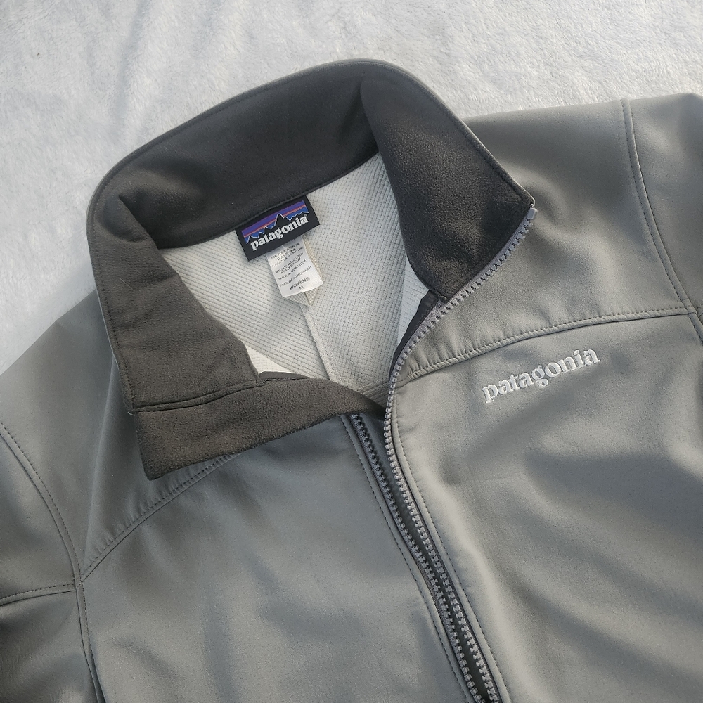 PATAGONIA Women's Medium Softshell Polartec Jacket Fleece Lined Light Grey